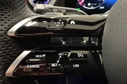 Photo 15 Mercedes GLA  200 d 8G-DCT