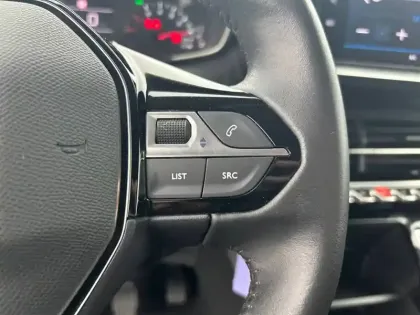 Photo 46 Peugeot 208  PureTech 100 S&S BVM6