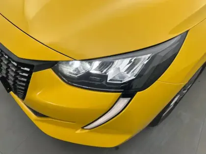 Photo 43 Peugeot 208  PureTech 100 S&S BVM6