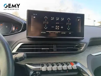 Photo 16 Peugeot 3008  PureTech 130ch S&S EAT8