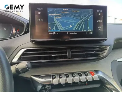 Photo 17 Peugeot 3008  PureTech 130ch S&S EAT8