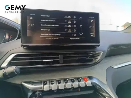 Photo 18 Peugeot 3008  PureTech 130ch S&S EAT8