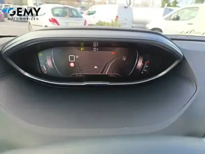 Photo 14 Peugeot 3008  PureTech 130ch S&S EAT8