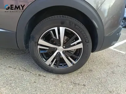 Photo 10 Peugeot 3008  PureTech 130ch S&S EAT8