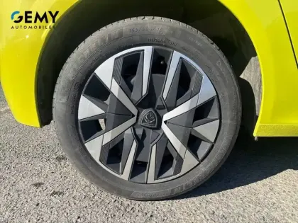 Photo 61 Peugeot 208  PureTech 75 S&S BVM5