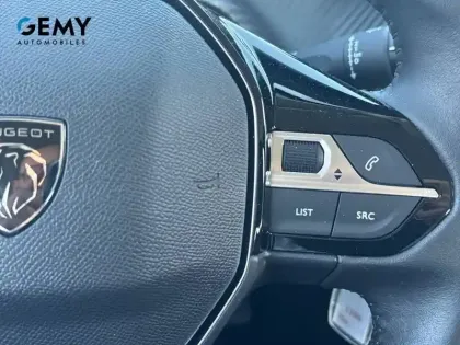 Photo 16 Peugeot 208  PureTech 75 S&S BVM5