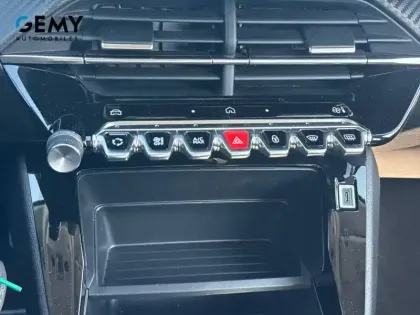 Photo 21 Peugeot 208  PureTech 75 S&S BVM5