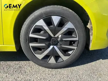 Photo 12 Peugeot 208  PureTech 75 S&S BVM5