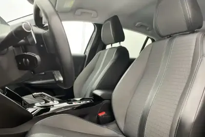 Photo 12 Peugeot 208  PureTech 100 S&S EAT8