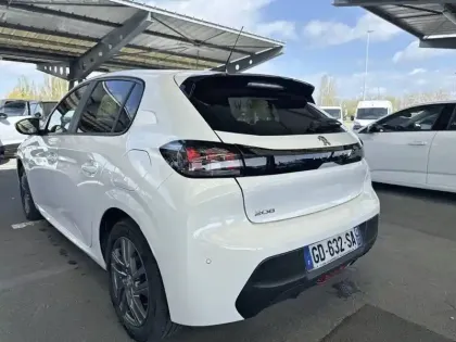 Photo 56 Peugeot 208  PureTech 75 S&S BVM5