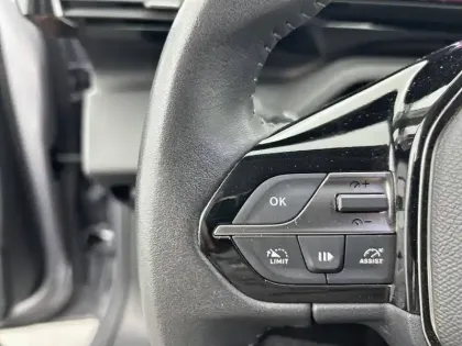 Photo 80 Peugeot 308  PureTech 110ch S&S BVM6