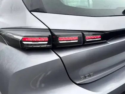 Photo 37 Peugeot 308 Gén. III Ph1 Active Pack 5