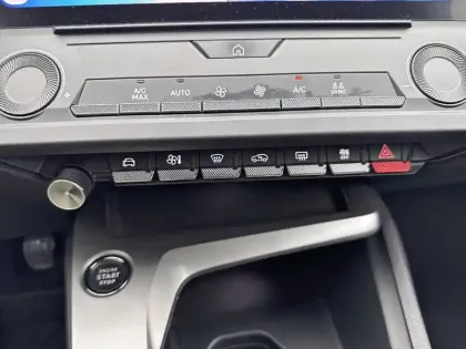 Photo 18 Peugeot 308  PureTech 110ch S&S BVM6