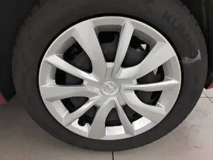 Photo 58 Opel Corsa Gén. VI Ph1 Edition 5