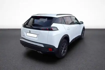 Photo 5 Peugeot 2008  PureTech 130 S&S EAT8