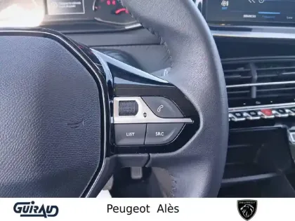 Photo 15 Peugeot 208  PureTech 75 S&S BVM5