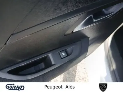Photo 12 Peugeot 208  PureTech 75 S&S BVM5