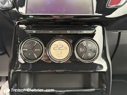 Photo 12 DS DS 3  PureTech 110 S&S BVM5 Performance Line