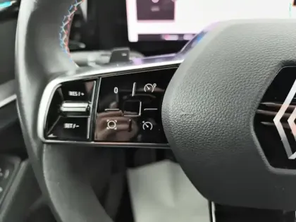 Photo 18 Renault Austral Gén. I (HHN) Ph1 Iconic esprit Alpine 5