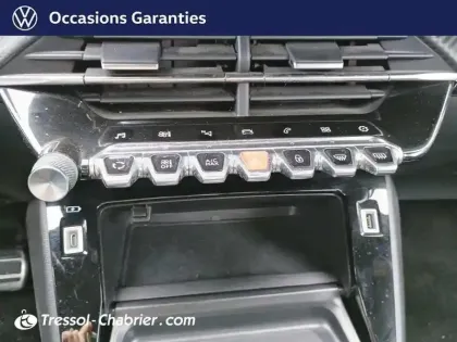 Photo 12 Peugeot 2008  BlueHDi 130 S&S EAT8 GT