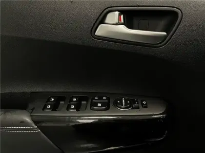 Photo 19 Kia Picanto 1.2 DPI 79 CH BVM5