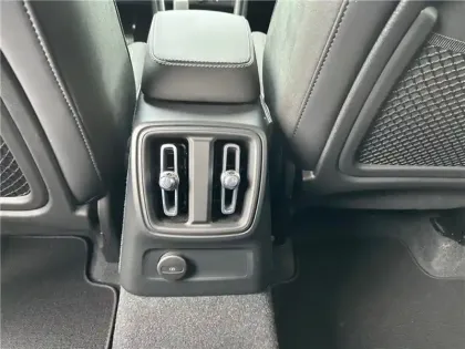 Photo 23 Volvo Xc40 T5 RECHARGE 180+82 CH DCT7