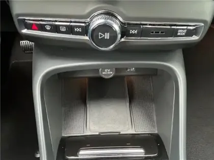 Photo 177 Volvo XC40 T5 RECHARGE 180+82 CH DCT7