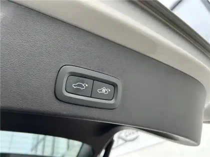 Photo 186 Volvo XC40 T5 RECHARGE 180+82 CH DCT7