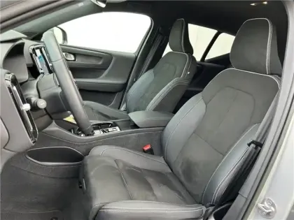 Photo 180 Volvo XC40 T5 RECHARGE 180+82 CH DCT7