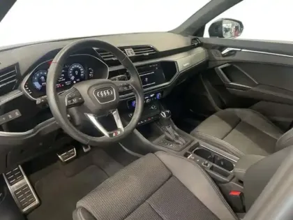 Photo 8 Audi Q3 35 TFSI 150 ch S tronic 7 S line