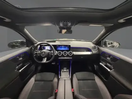 Photo 10 Mercedes GLB 200 d AMG Line