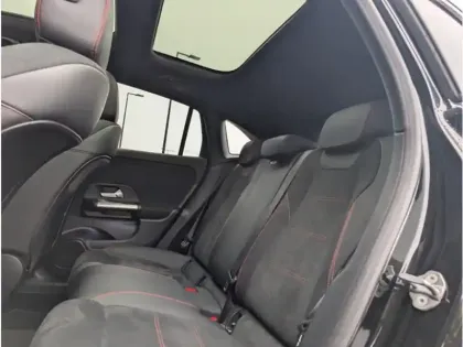 Photo 18 Mercedes GLA 250 e 