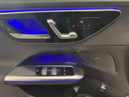 Photo 13 Mercedes Classe C  220 d Berline AMG Lin