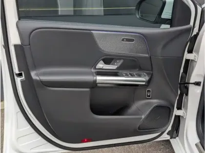 Photo 15 Mercedes Classe B 180 d 