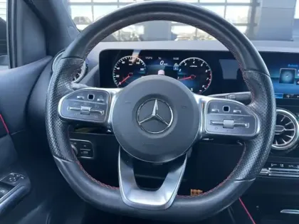 Photo 13 Mercedes Classe B 200 AMG Line Edition