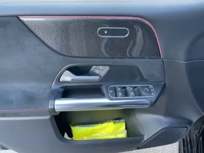 Photo 14 Mercedes Classe B 200 AMG Line Edition