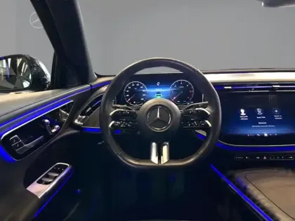 Photo 15 Mercedes Classe E 220 d AMG Line 