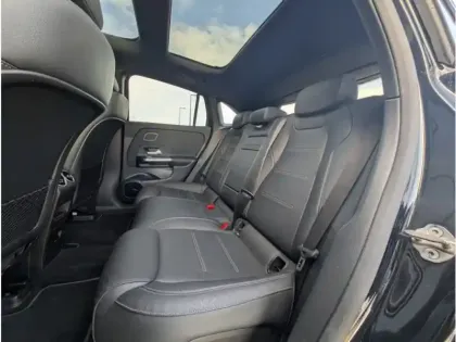 Photo 19 Mercedes EQA 350 4MATIC 