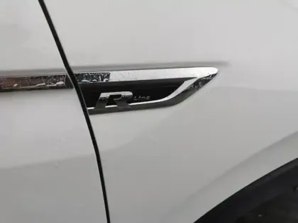 Photo 16 Volkswagen Tiguan Carat Exclusive R line 4Motion