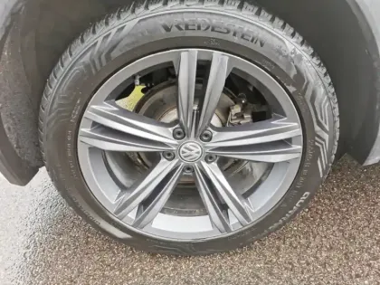 Photo 6 Volkswagen Tiguan Carat Exclusive R line 4Motion