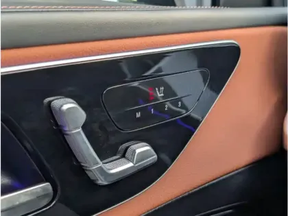 Photo 12 Mercedes Classe GLC 300 de 4MATIC 