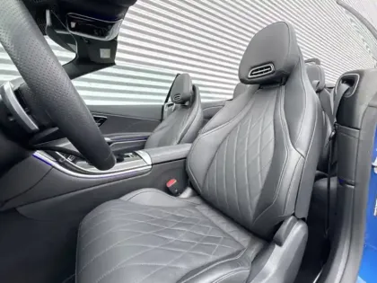 Photo 12 Mercedes CLE  300 4MATIC AMG Line Cabrio