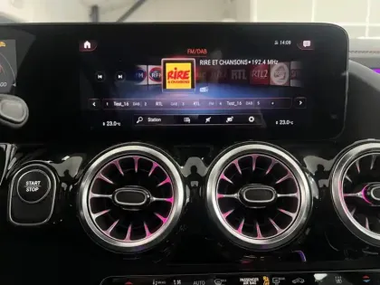 Photo 12 Mercedes EQA 250 AMG Line