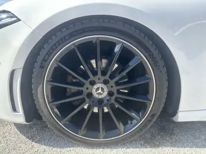 Photo 8 Mercedes Classe A 200 d AMG Line