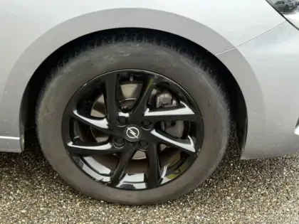 Photo 13 Opel Corsa Gén. VI Ph1 GS Line 5