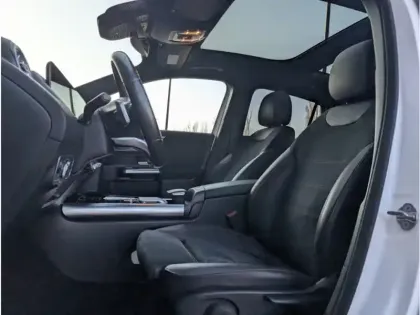 Photo 18 Mercedes GLA 250 e 