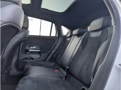 Photo 11 Mercedes GLA 250 e 