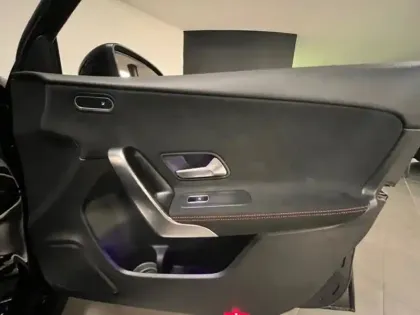 Photo 23 Mercedes Classe A 200 d 150ch AMG Line 8G-DCT