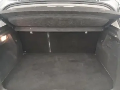 Photo 15 Renault Captur E-Tech Plug-in 160 Initiale Paris