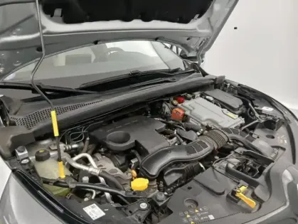 Photo 18 Renault Captur E-Tech Plug-in 160 Initiale Paris